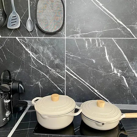 Moderno Ed Elegante Loft Con Balcone *