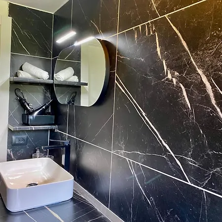 Daire Moderno Ed Elegante Loft Con Balcone