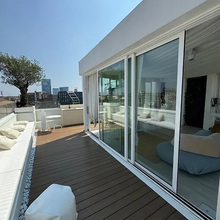 Skyjungle, Luxury Penthouse Private Pool And