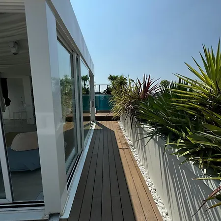 Skyjungle, Luxury Penthouse Private Pool And Apartment *