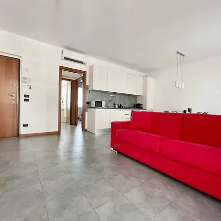 Santa Giulia Terrace - 15 Mins Center Apartamento