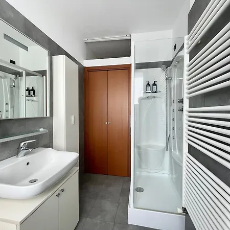 Santa Giulia Terrace - 15 Mins Center Apartment Milan