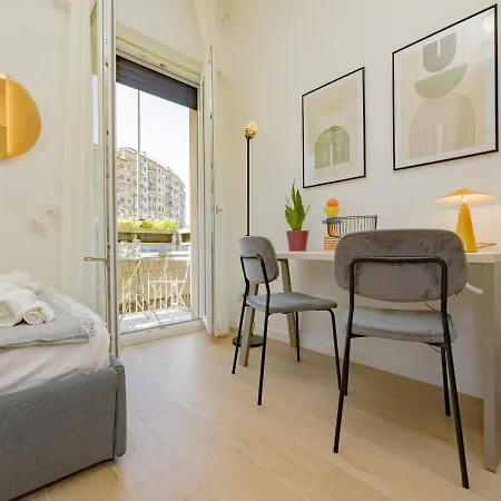 Comfy & Chic Near Universita Iulm & Famagosta-ideal For Work Daire *