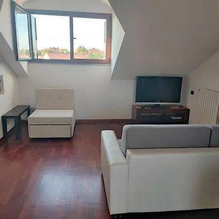 Un Posto Tranquillo A Apartment Milan