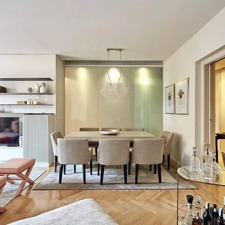 3br With A Great Location - What'app - 0039-3512-039-610 - For Reservations! Milan