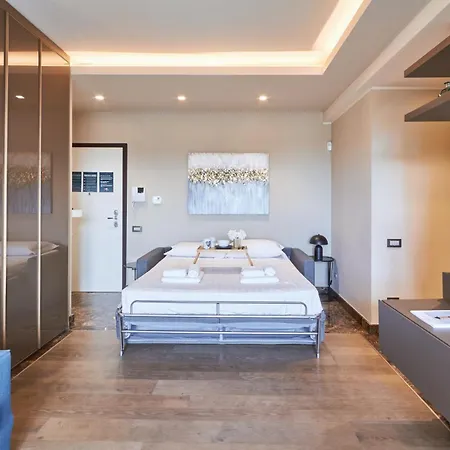 Easylife - - Menotti 2a - Porta Venezia *