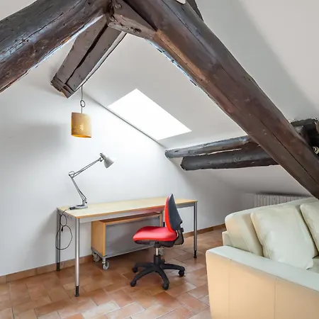 Bright Garibaldi & Moscova Apartment Milan
