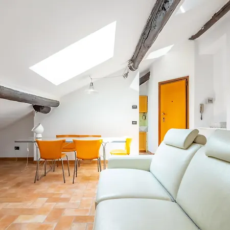 Bright Garibaldi & Moscova