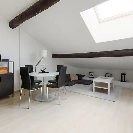 Cosy Garibaldi & Moscova District Apartment Milan