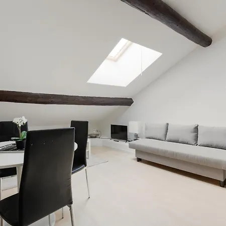 Cosy Garibaldi & Moscova District Apartment