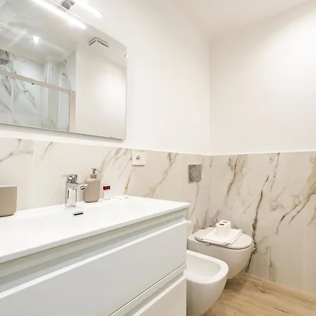 Guesthost - Charming 230m From Isola M5 Appartement Milan