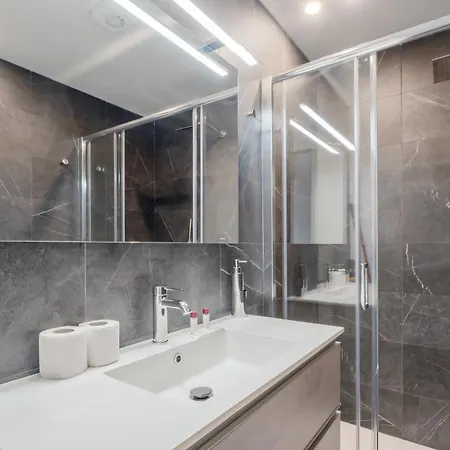 Guesthost - Porta Venezia - Modern Near Corso Buenos! Milano