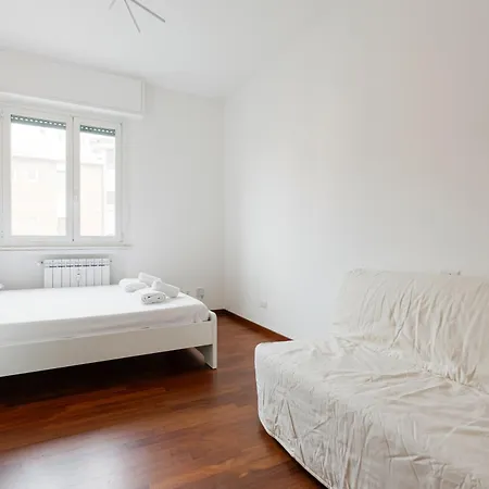 Apartman Guesthost - Lorenteggio Gelsomini Cozy Milánó