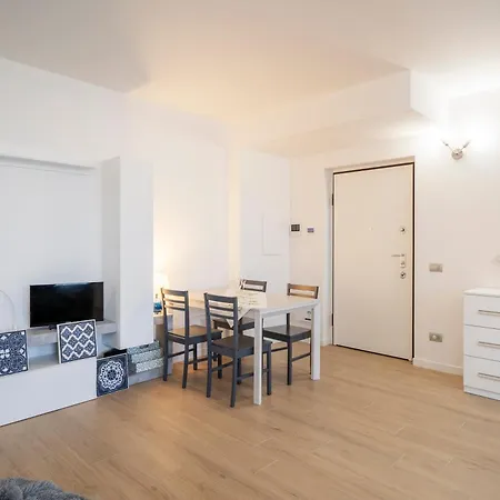 Supersuite With Private Garage Autentica Apartment *