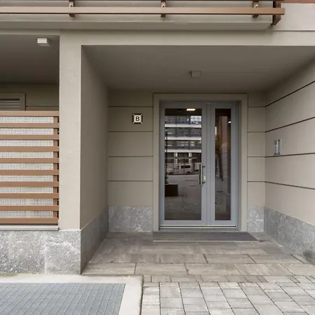 Supersuite With Private Garage Autentica Apartment *