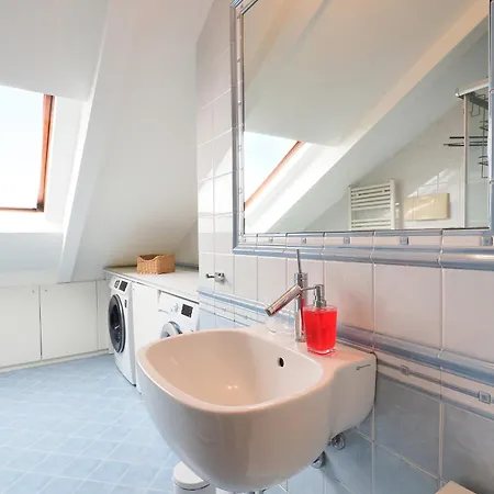 Apartment Primopiano - Savona 1 *