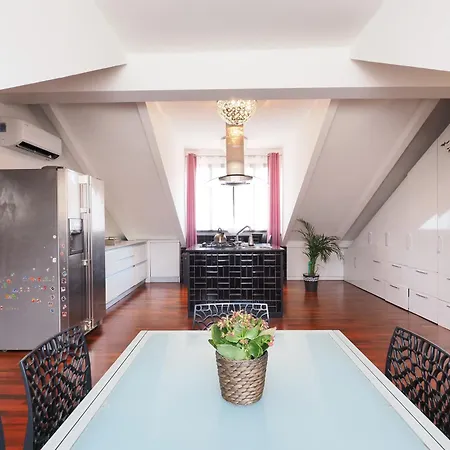 Primopiano - Savona C Apartmán *