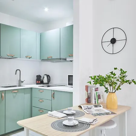 Elegante Minimal Dai Tocchi Botanici Милан