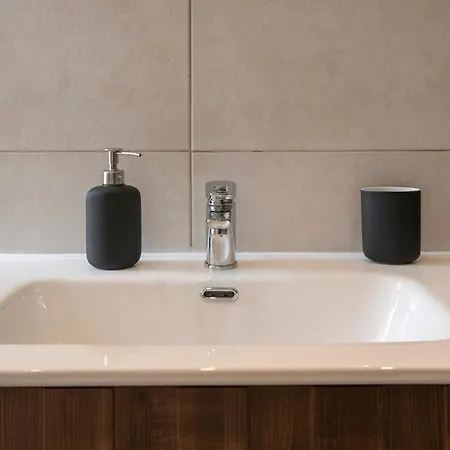 Easylife - - Crema 15 - Porta Romana * ميلان