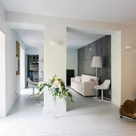 Brera - Bright And Cosy 2 Bedrooms Apt- Via Solferino Daire