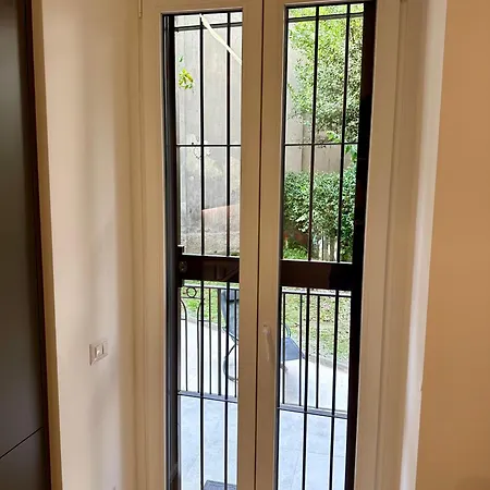 Lr Deluxe - Porta Venezia - Bilocale Con Giardino Privato