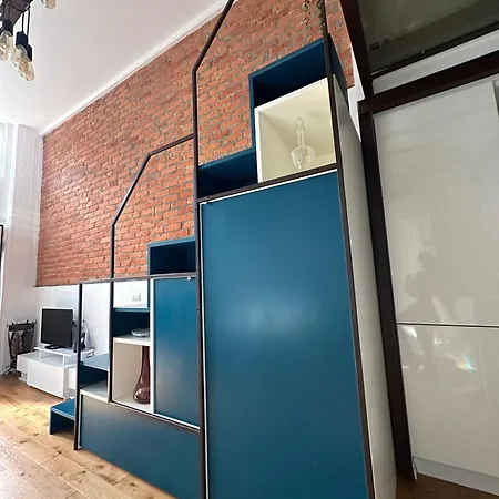 Loreto Blue House * 밀라노