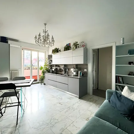 Appartamento Lodi Nest - M3 Brenta Design Flat With Balcony - 10 Min Duomo