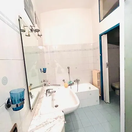 Navigli Very Big With Balcony شقة