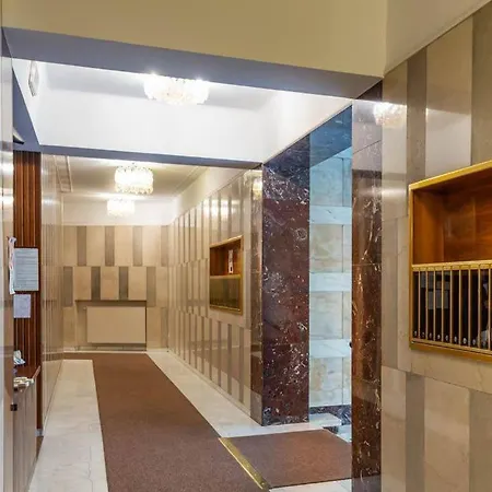 Cinhouse ホステル *