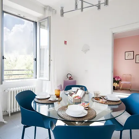 Santa Maria Square View - Family Appartement Milaan