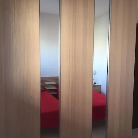 Flat Overlooking The Park *