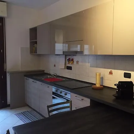 Flat Overlooking The Park *