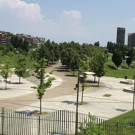 Flat Overlooking The Park Apartman *