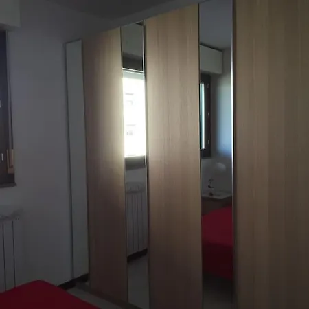 Flat Overlooking The Park Apartment Mailand