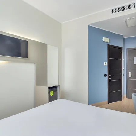 Cenisio Garibaldi Hotel