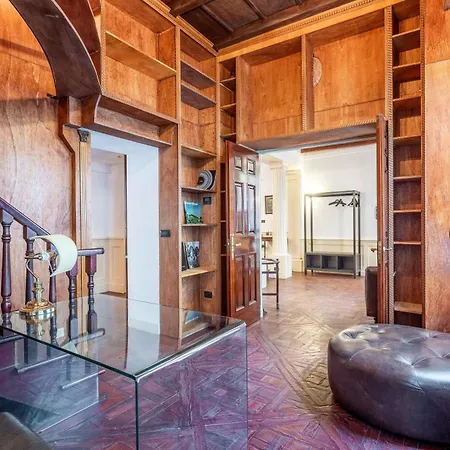 Apartmán Exclusive 4 Bedrooms Near Duomo *