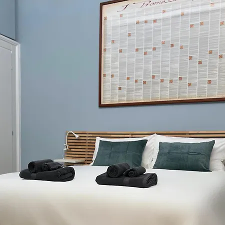 Corso Buenos Aires Station