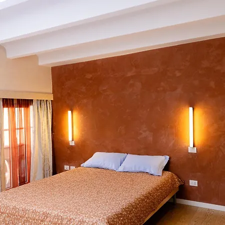 아파트 5 Da Letto