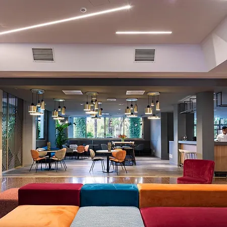 Отель Atahotel Quark
