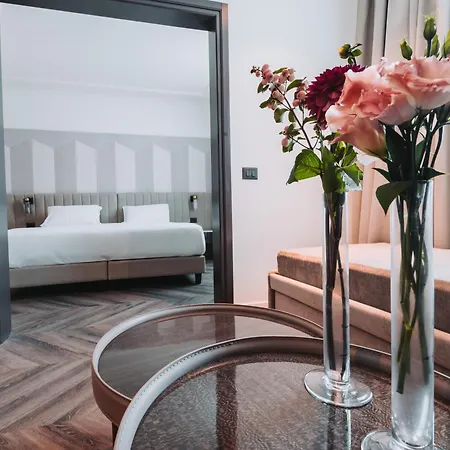 Royal Garden Milano Hotel 4*