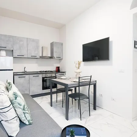 Easylife - Elegante Moderno E Accogliente - La Tua Oasi In Citta Appartamento Milano