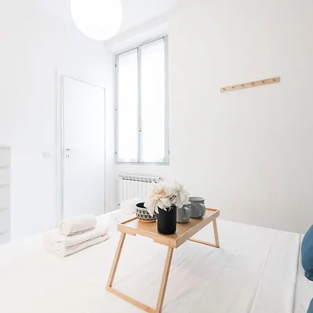 Easylife - Milano- Vetere 10 - Navigli Апартаменты *