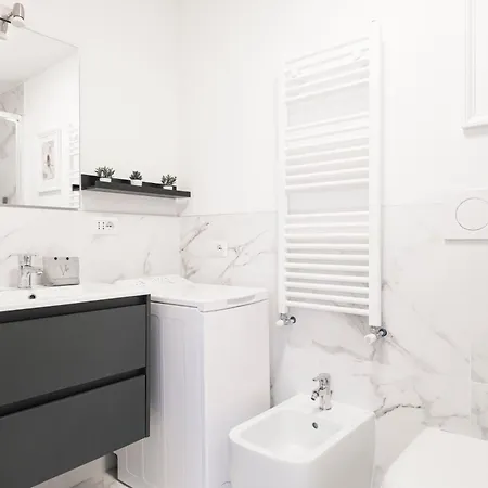 Easylife - Elegante Moderno E Accogliente - La Tua Oasi In Citta Apartment Milan