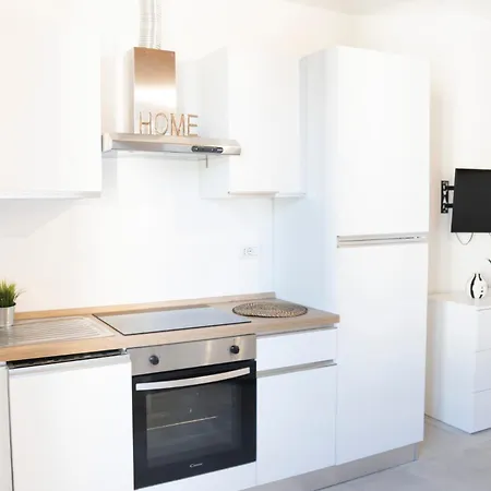 Mo92 Loreto- Duomo Bright