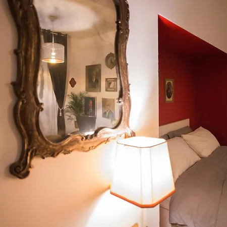 Small Studio 5 Min To The Metro Apartment