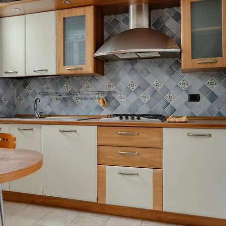 Luigi Bocconi 6 Pax Apartment Milan