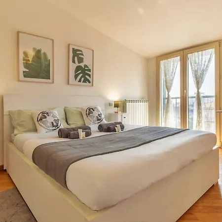 Unique & Strategic Flat, 50m From M4 Station * Milano