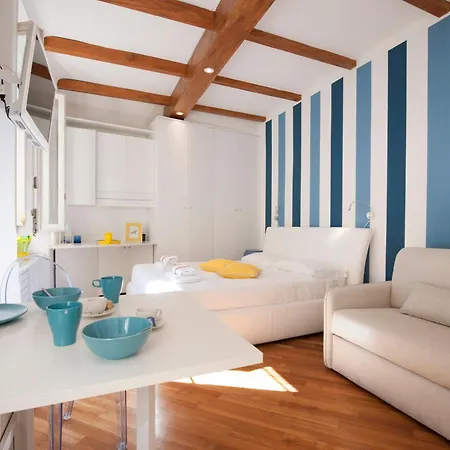 Montenapoleone View - Best Location Possible Appartement *