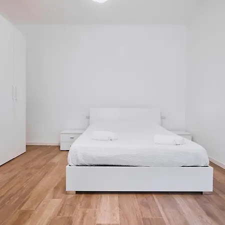 La Casa Di Ringhiera In Centro Milano
