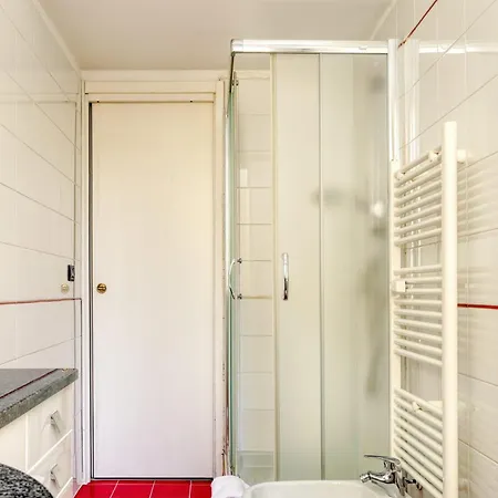 Daire Joivy Cosy 1br Flat Near Montanelli Gardens